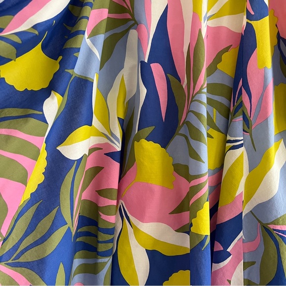 Boden full skirt. Absolutely loved it but need to size up! - Picture 8 of 13